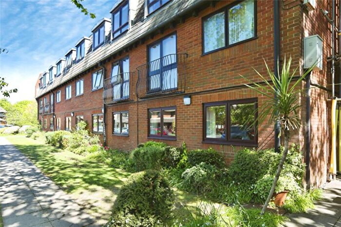 1 Bedroom Flat For Sale In High Oaks Close, Southampton, Hampshire, SO31