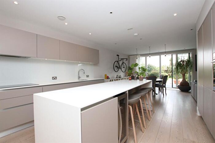 4 Bedroom House To Rent In Lansdown Square East, Bath, BA1