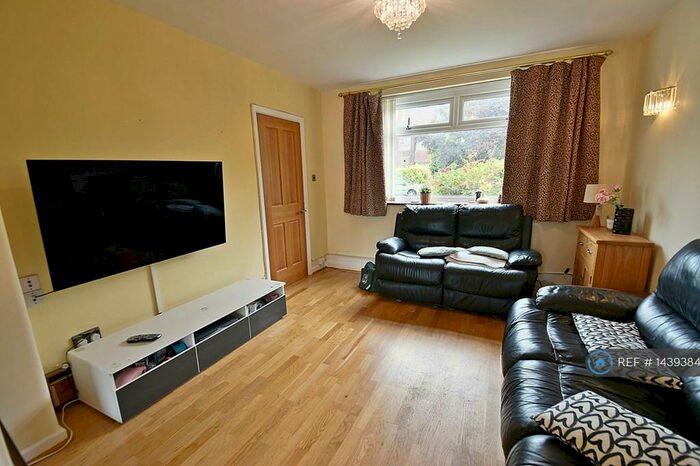 3 Bedroom Semi-Detached House To Rent In Stonyford Road, Sale, M33