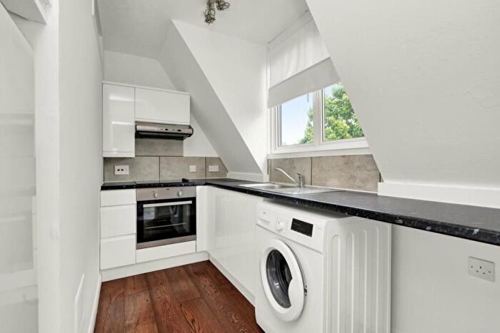 Studio To Rent In Abbeyfields Close, NW10