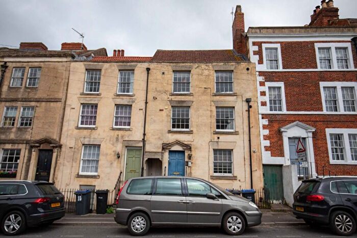 1 Bedroom Flat To Rent In The Halve, Trowbridge, Wiltshire, BA14