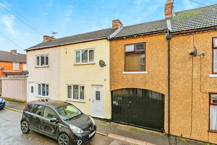 2 Bedroom Terraced House For Sale In Burghley Close, Desborough, Kettering, NN14