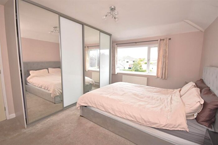 3 Bedroom Semi-Detached House For Sale In Warwick Close, Neston, CH64
