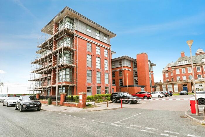 2 Bedroom Flat For Sale In Queens Promenade, Blackpool, Lancashire, FY2