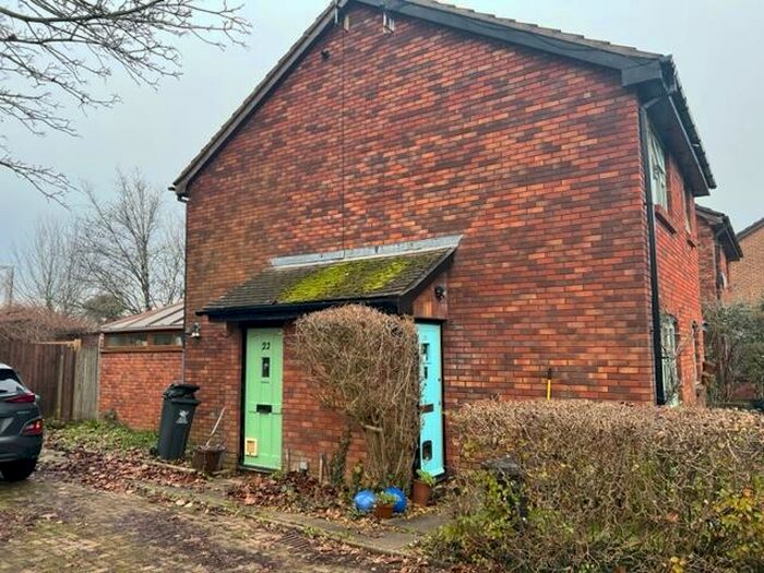 1 Bedroom House To Rent In Riversdale, Llandaff, Cardiff, CF5