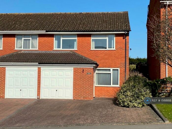 3 Bedroom Semi-Detached House To Rent In Pine Tree Avenue, Yeovil, BA20