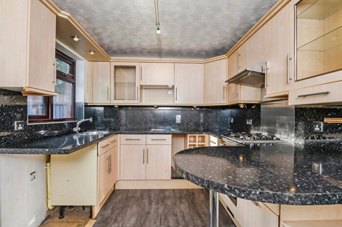 2 Bedroom End Of Terrace House For Sale In Bridle Road, Hereford, HR4