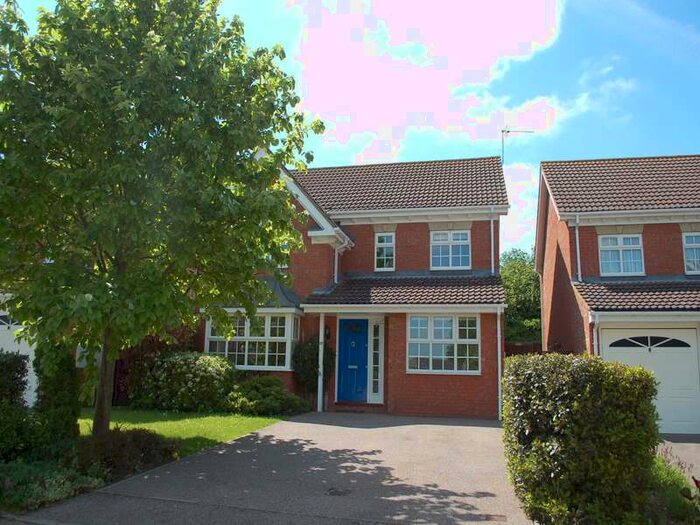 4 Bedroom Detached House To Rent In Talbot Street, Hitchin, SG5