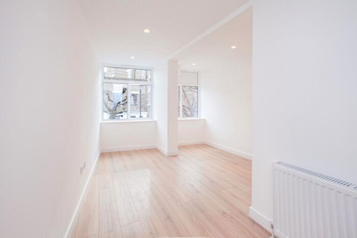 1 Bedroom Flat To Rent In Rochester Road, Kentish Town, NW1