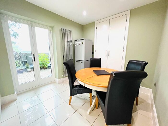 5 Bedroom Property To Rent In London Road, Harrow-On-The-Hill, Harrow, HA1