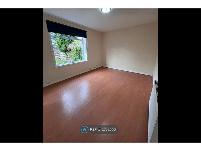 2 Bedroom Flat To Rent In Corstorphine, Edinburgh, EH12