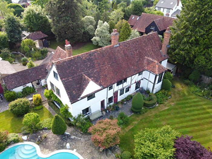 5 Bedroom Detached House For Sale In West End Lane, Pinner, HA5