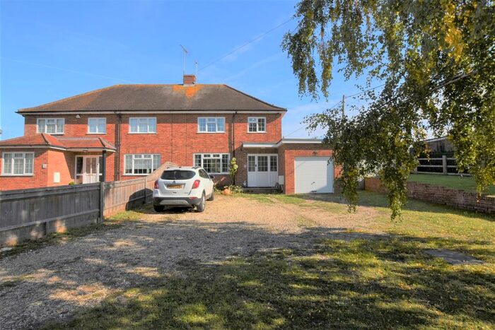 3 Bedroom Semi-Detached House To Rent In Hyde End Lane, Ryeish Green, Reading, RG7