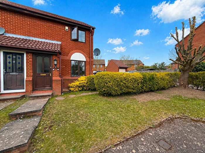 2 Bedroom Semi-Detached House For Sale In Yately Close, Bushmead, Luton, Bedfordshire, LU2