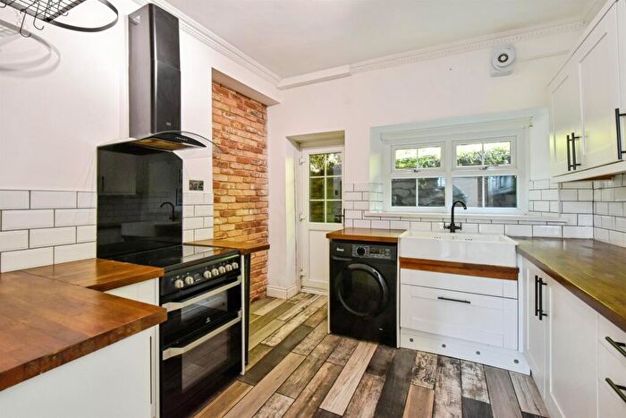 3 Bedroom Terraced House For Sale In Glynneath Road, Resolven, Neath, SA11