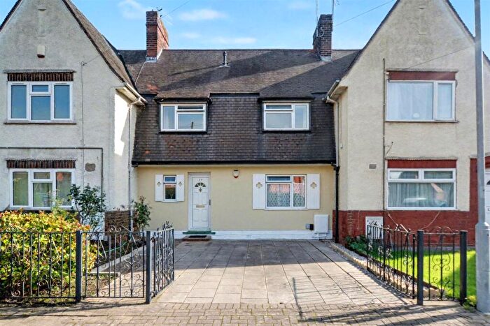 3 Bedroom Terraced House For Sale In Alexandra Crescent, Beeston, NG9