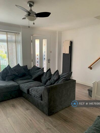 3 Bedroom Terraced House To Rent In Richmond Road, Westoning, Bedford, MK45