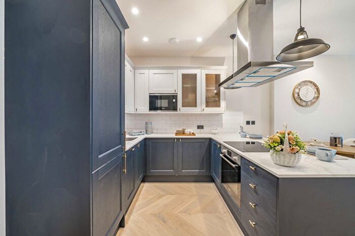 2 Bedroom Flat For Sale In Gordon Road, Ealing, W5