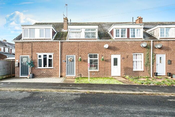 3 Bedroom Terraced House For Sale In Hawthorn Garth, Kellington, Goole, DN14