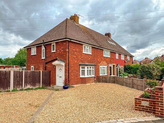 3 Bedroom Semi Detached House For Sale In Island Farm Road, West Molesey, KT8