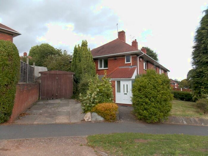 3 Bedroom Semi-Detached House To Rent In Gregory Avenue, Weoley Castle, B29