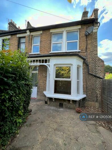 3 Bedroom End Of Terrace House To Rent In Invicta Road, London, SE3