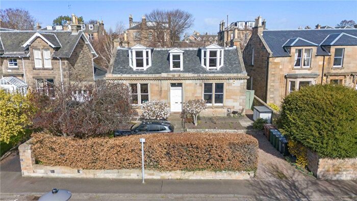 3 Bedroom Flat For Sale In / Dalrymple Crescent, Grange, Edinburgh, EH9
