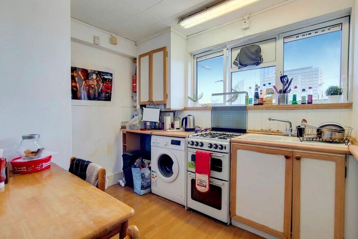 3 Bedroom Flat To Rent In Tompion Street, Clerkenwell, London, EC1V