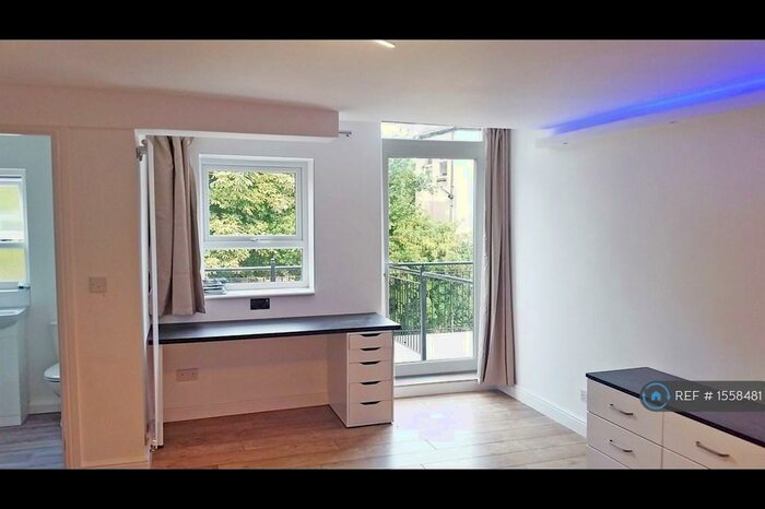 Studio To Rent In Pearson Park Villas, Hull, HU5