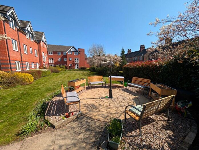 1 Bedroom Apartment For Sale In Chatsworth Court, Park View, DE6