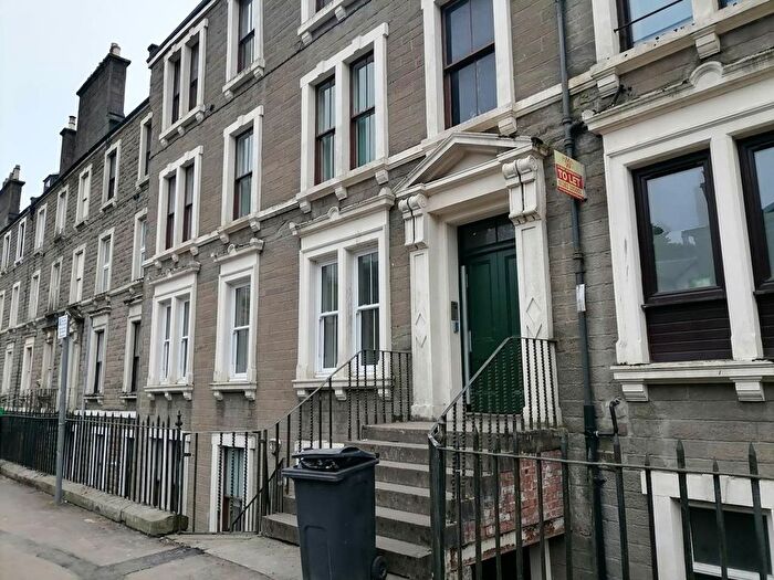 5 Bedroom Flat To Rent In G/ Rustic Place, Dudhope Street, DD1