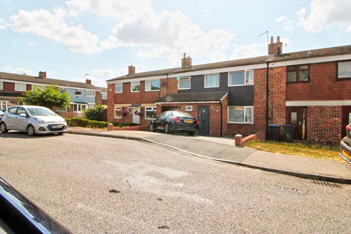 4 Bedroom Terraced House To Rent In Rundells, Harlow, CM18