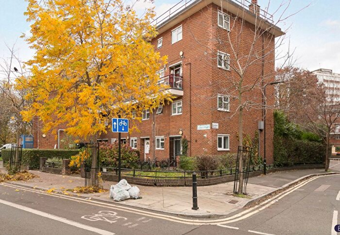 2 Bedroom Flat For Sale In Wimbourne Street, London, N1