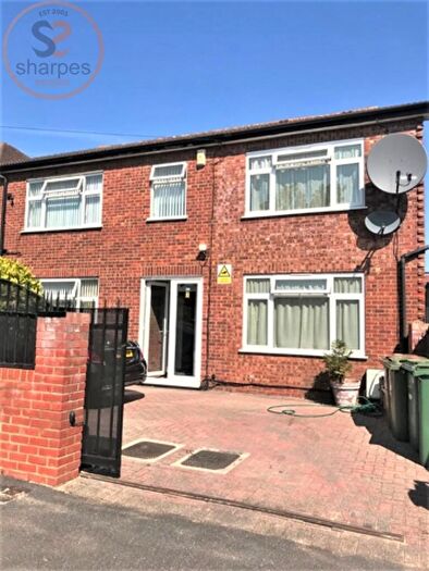 1 Bedroom Flat To Rent In Chatsworth Road, London, London, SM3
