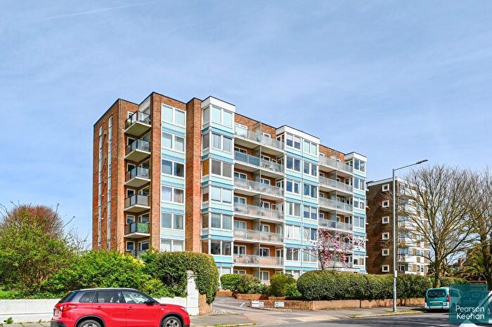 2 Bedroom Flat For Sale In New Church Road, Hove, BN3