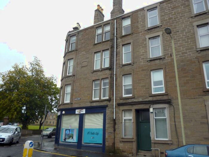 3 Bedroom Flat To Rent In Morgan Street, East End, Dundee, DD4