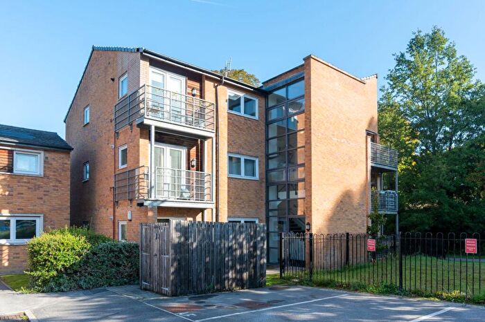 2 Bedroom Apartment For Sale In Beeches Bank, Norfolk Park, S2