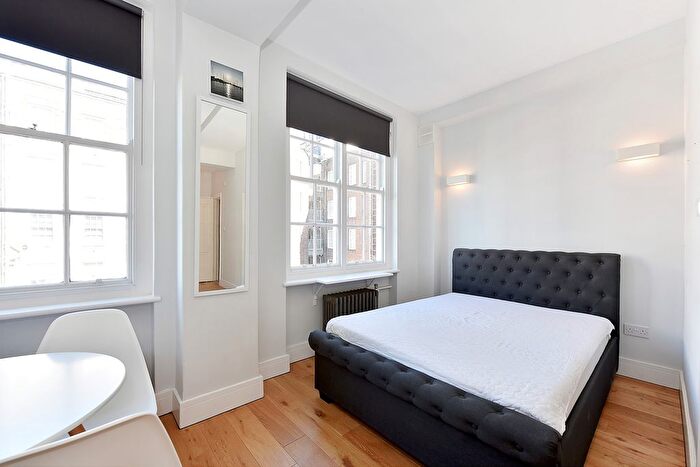 Studio To Rent In Queens Court, Queensway, Bayswater, London, W2