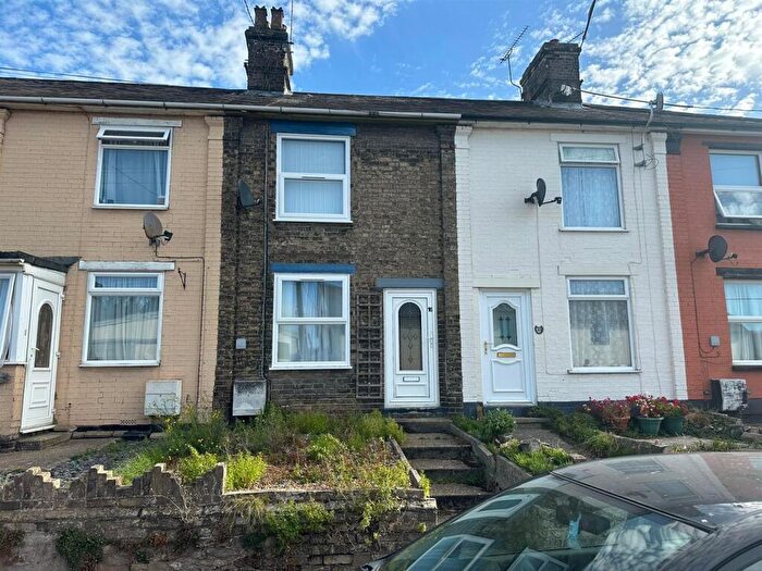 2 Bedroom Terraced House For Sale In Creeting Road West, Stowmarket, IP14