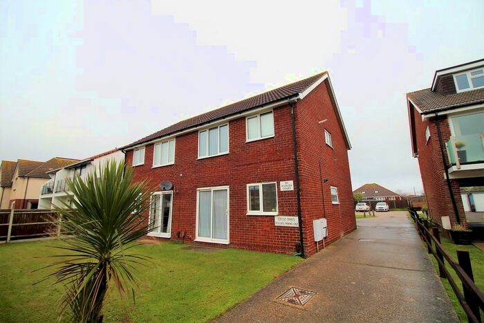 1 Bedroom Flat To Rent In Southwood Road, Hayling Island, PO11