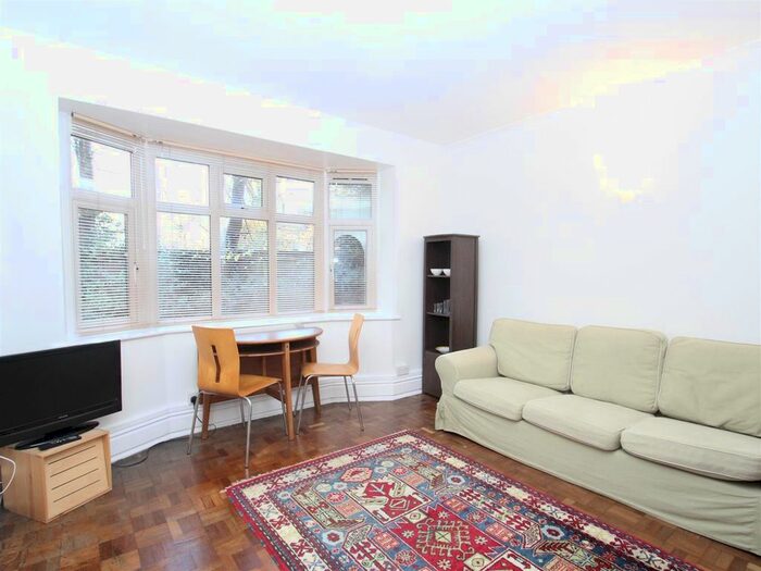 1 Bedroom Flat To Rent In Inner Park Road, London, SW19