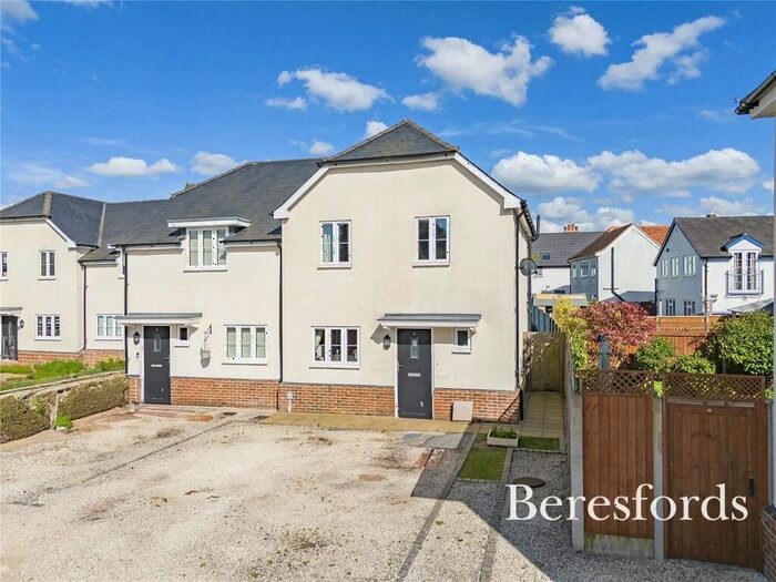 3 Bedroom Semi-Detached House For Sale In Windmill Place, Takeley, CM22