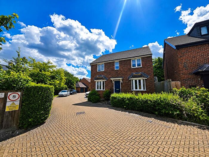 4 Bedroom Property To Rent In High Wycombe, HP12