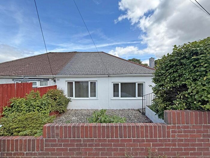 2 Bedroom Semi-Detached Bungalow For Sale In Old Woodlands Road, Crownhill, Plymouth, PL5