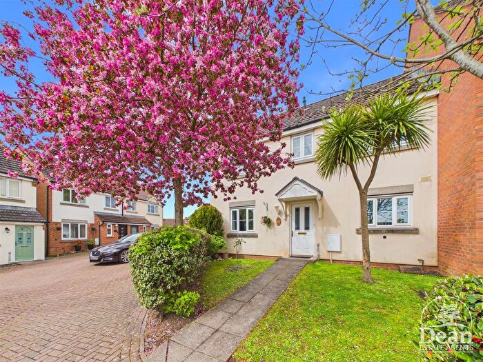 3 Bedroom End Terrace House For Sale In Faller Fields, Lydney, GL15