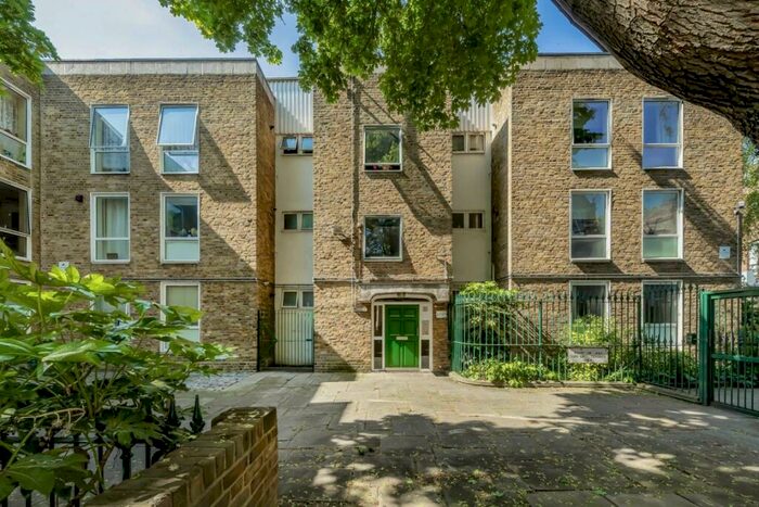 4 Bedroom Flat To Rent In Camden Walk, Islington, N1
