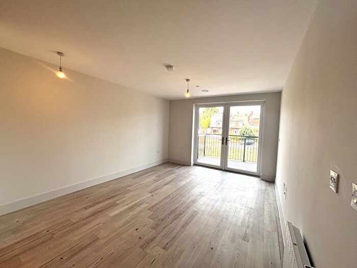 1 Bedroom Flat To Rent In Prince Charles Road, Exeter, EX4