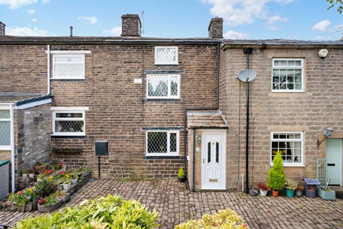 2 Bedroom Cottage For Sale In Tong Fields, Egerton, Bolton, BL7