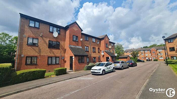 1 Bedroom Flat To Rent In Streamside Close, London, N9