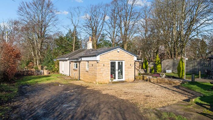 3 Bedroom Detached House For Sale In Heatheryknowe Road, Glasgow, G69